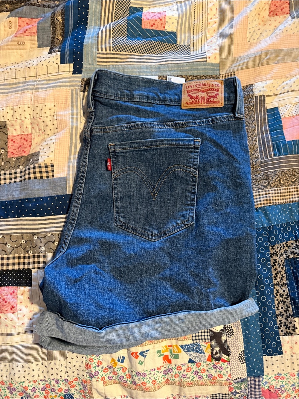 Women’s Levi shorts